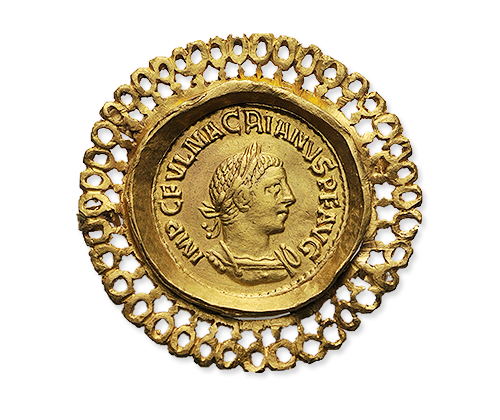 Aureus of Macrianus in a diatret frame, front